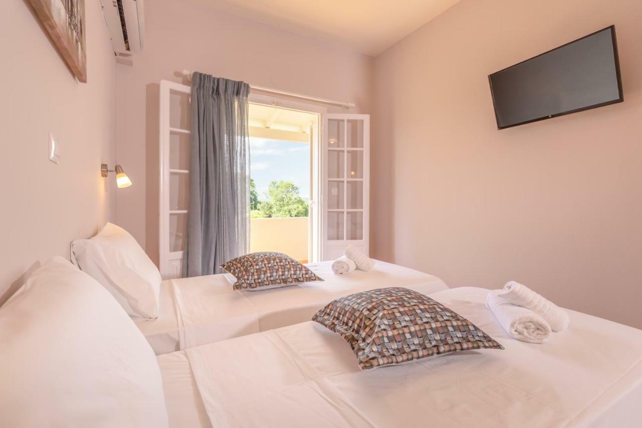 Relax Corfu Roda (Corfu)